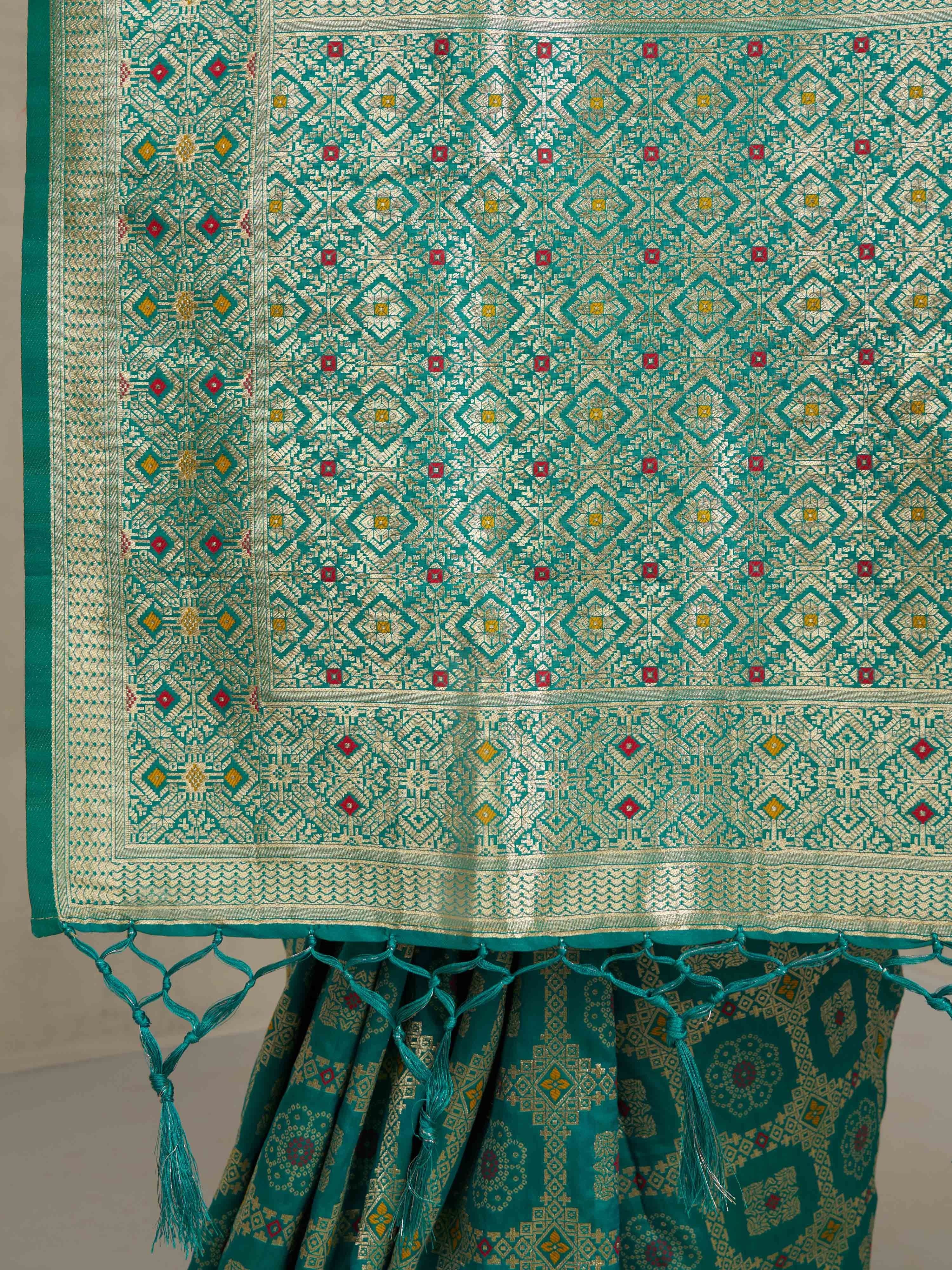 Women's Green Cotton-Silk Geometric Print Saree With Unstitched Blouse Piece