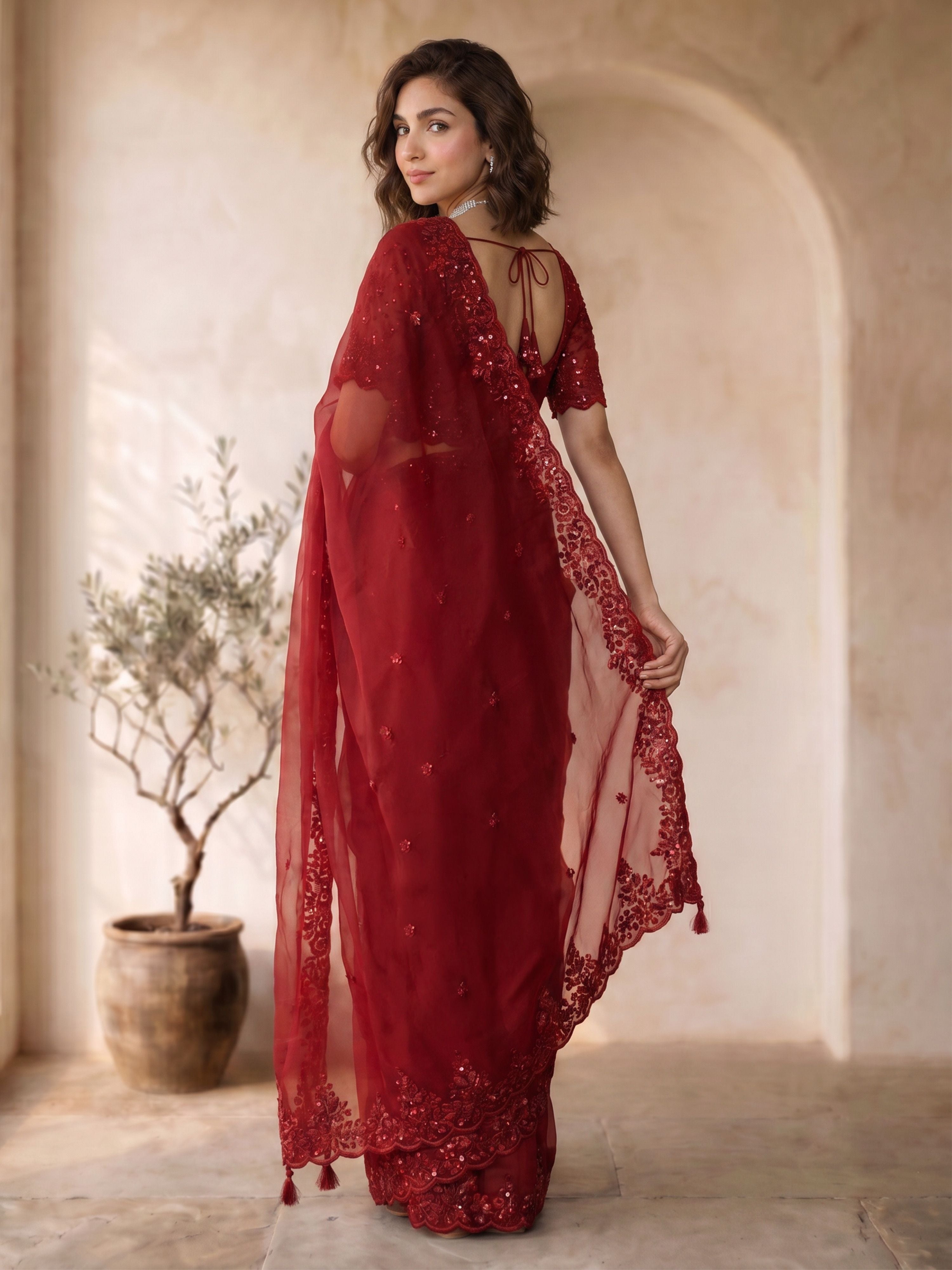Women's Red Organza Ethnic Motifs Saree With Unstitched Blouse Piece