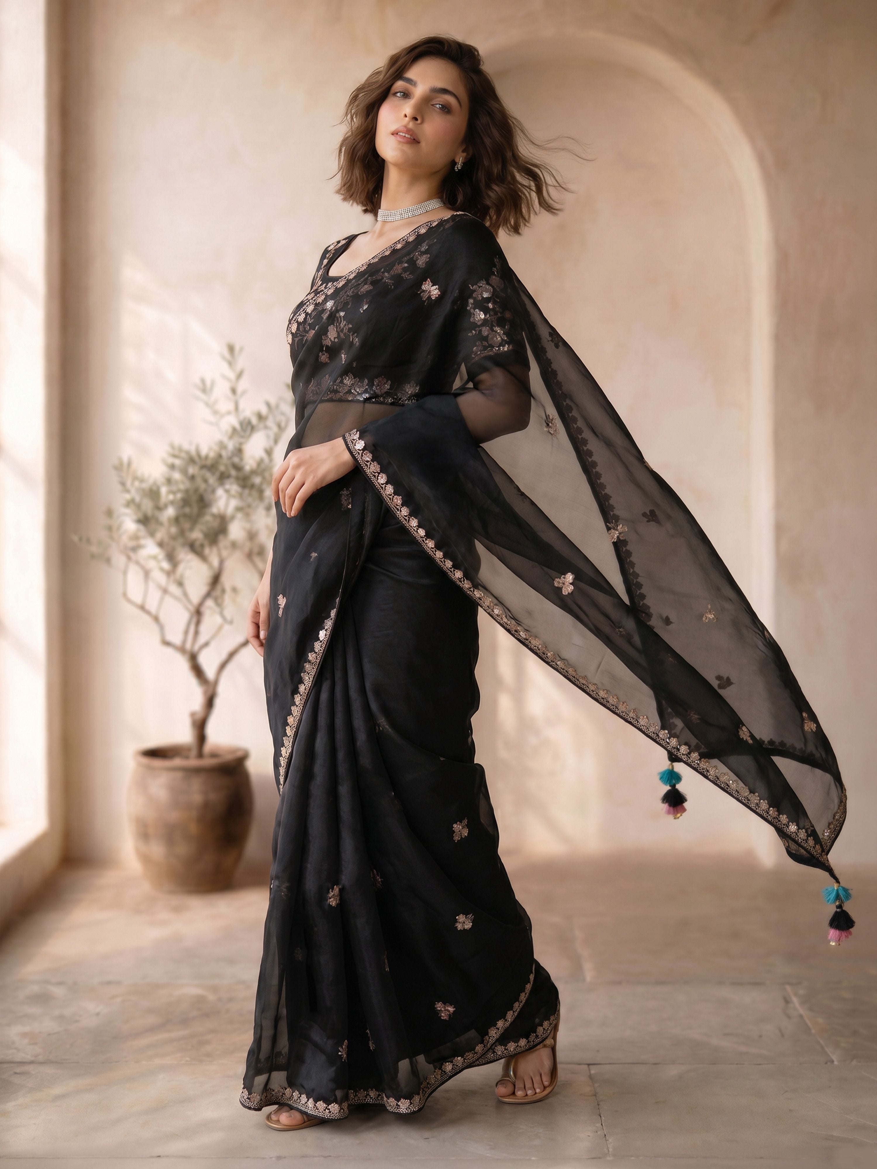 Women's Black Organza Ethnic Motifs Saree With Unstitched Blouse Piece