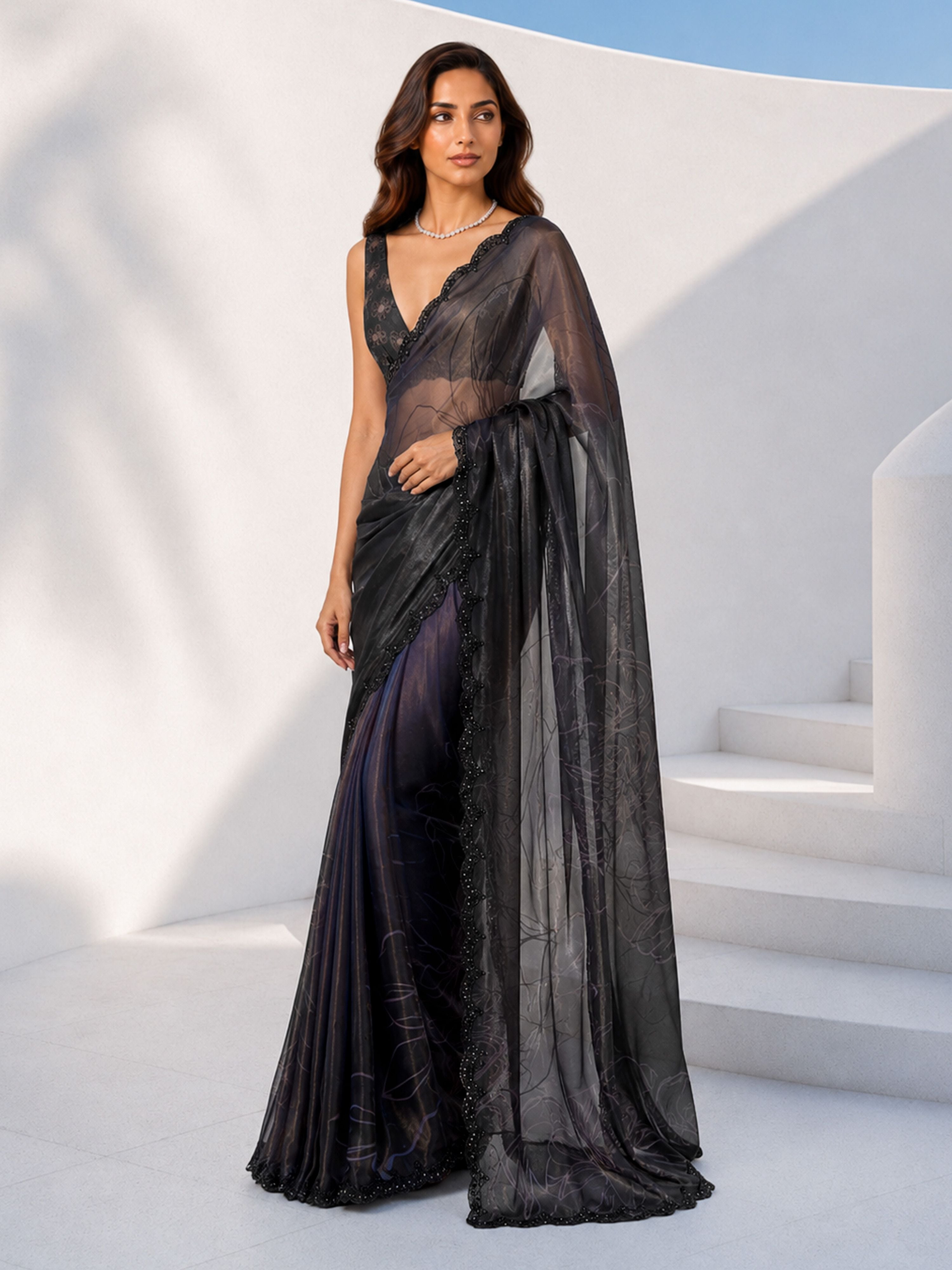 Women's Black Silk-Blend Floral Print Saree With Unstitched Blouse Piece