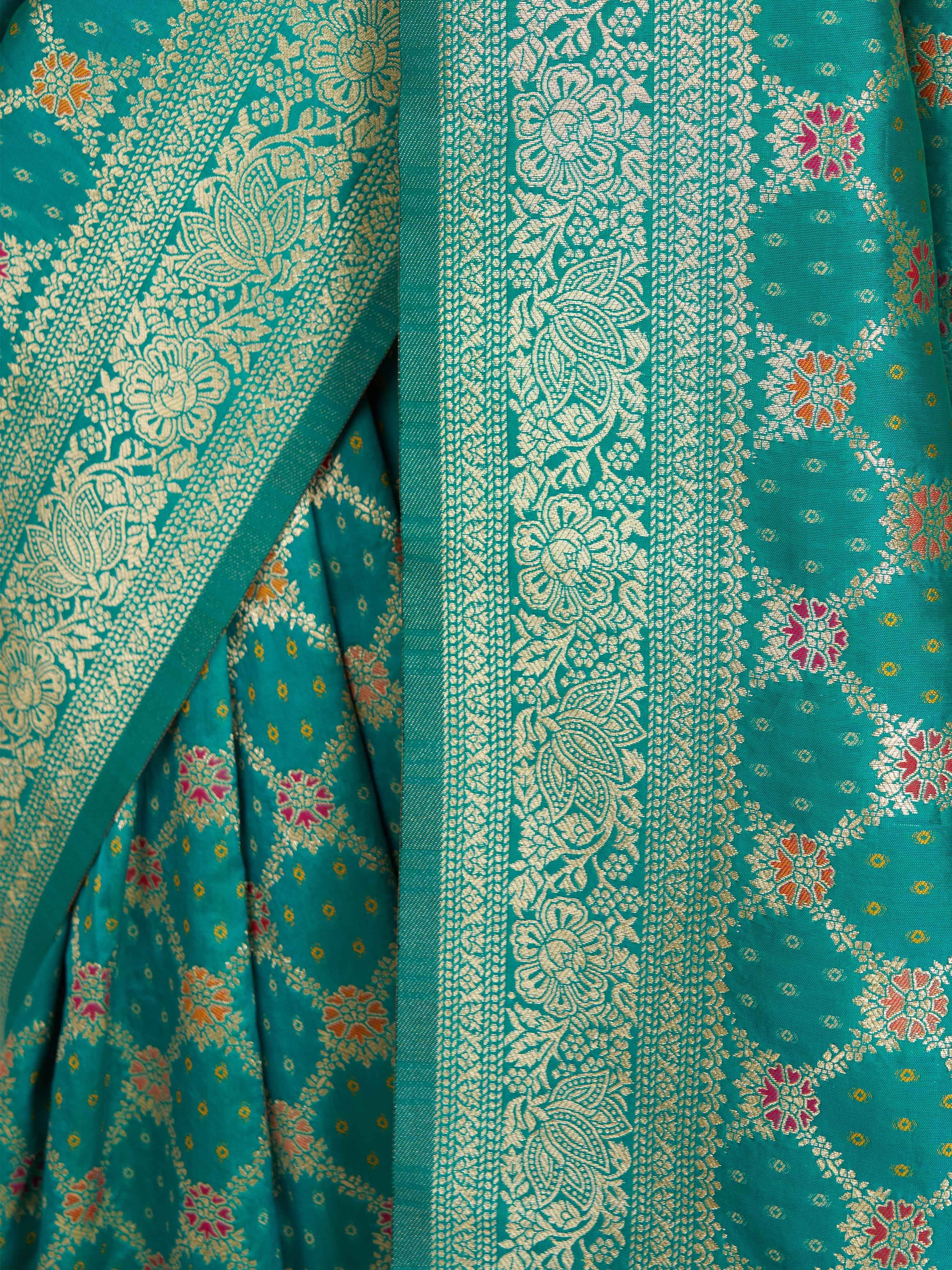 Women's Green Cotton-Silk Ethnic Motifs Saree With Unstitched Blouse Piece