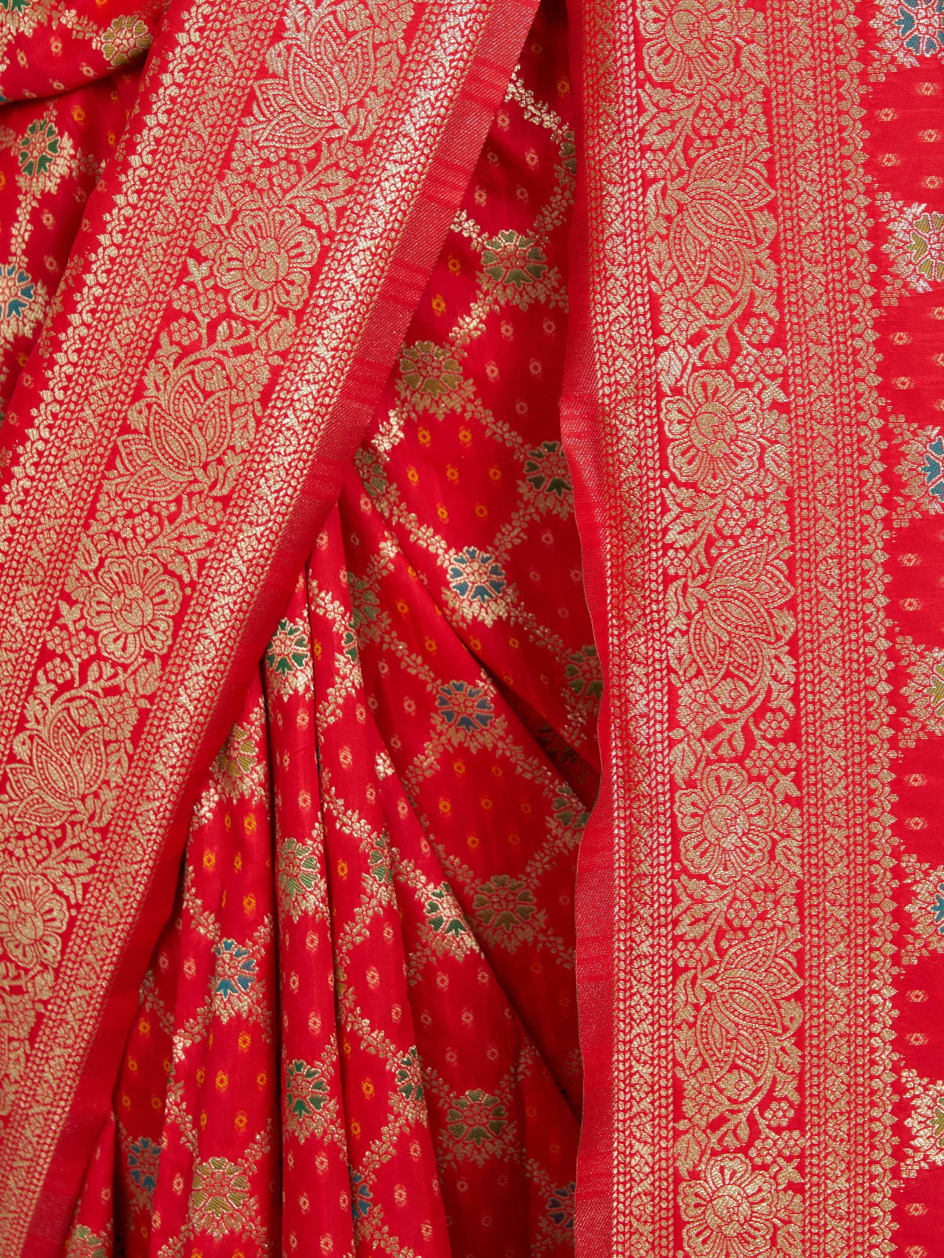Women's Red Cotton-Silk Ethnic Motifs Saree With Unstitched Blouse Piece