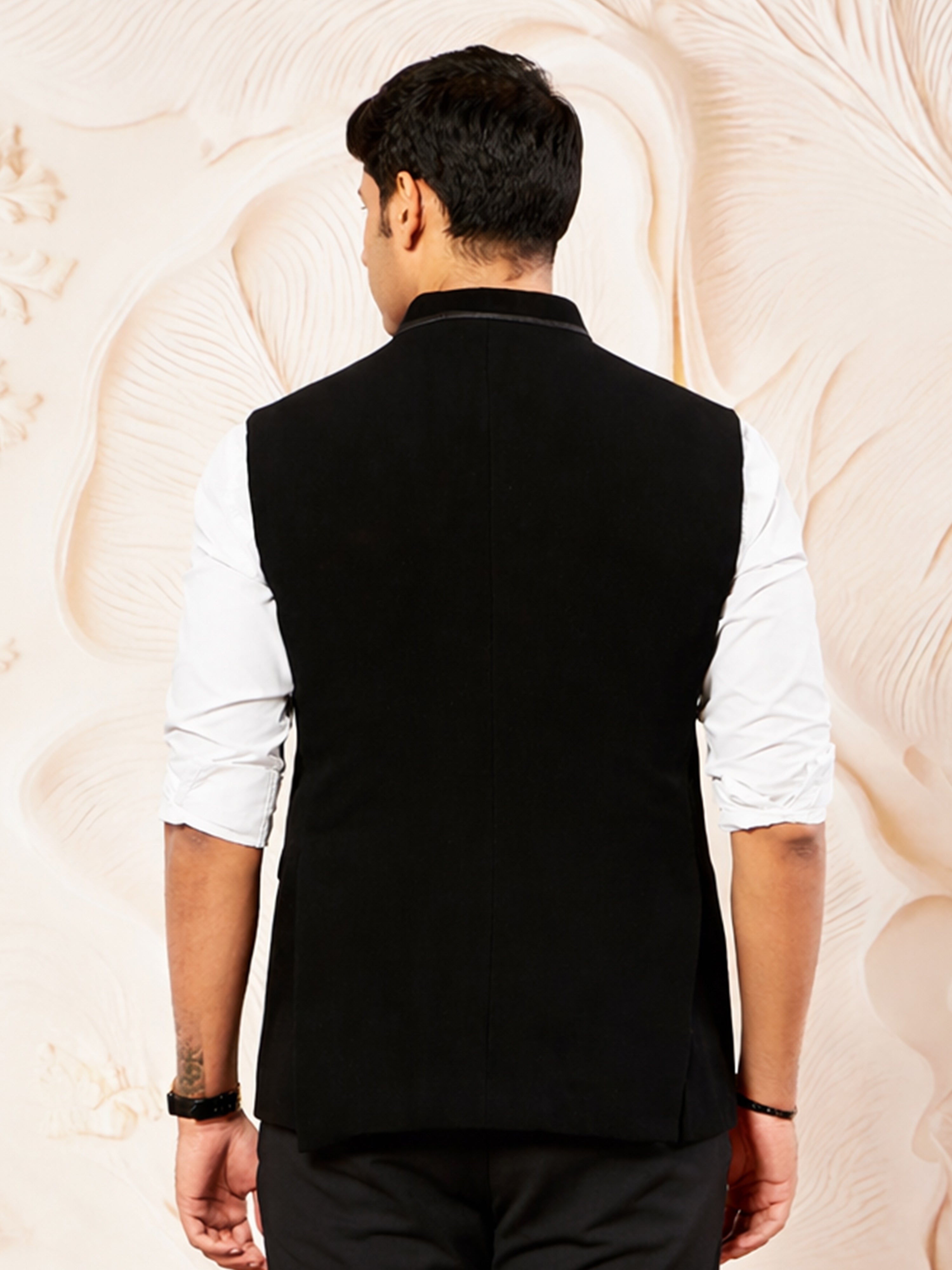 Men's Black Imported Suiting Lycra Solid Regular Nehru Jacket