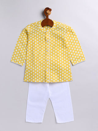 Vastramay Infant Boys Yellow And White Cotton Kurta Pyjama Set