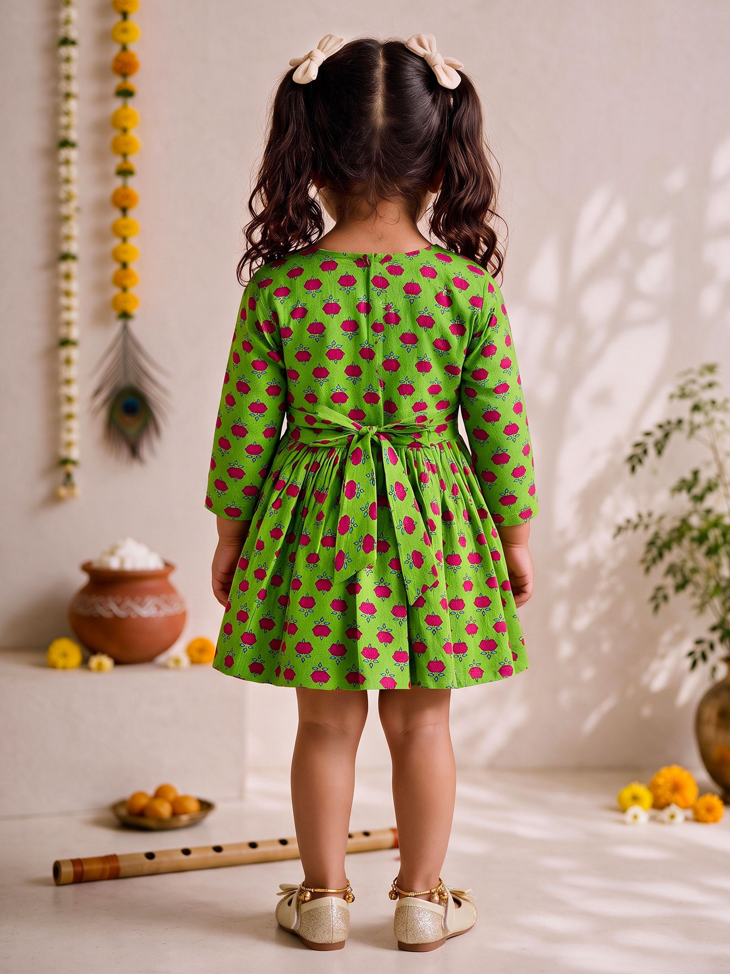 Girls's Green Cotton Floral Print Thigh Length Frock