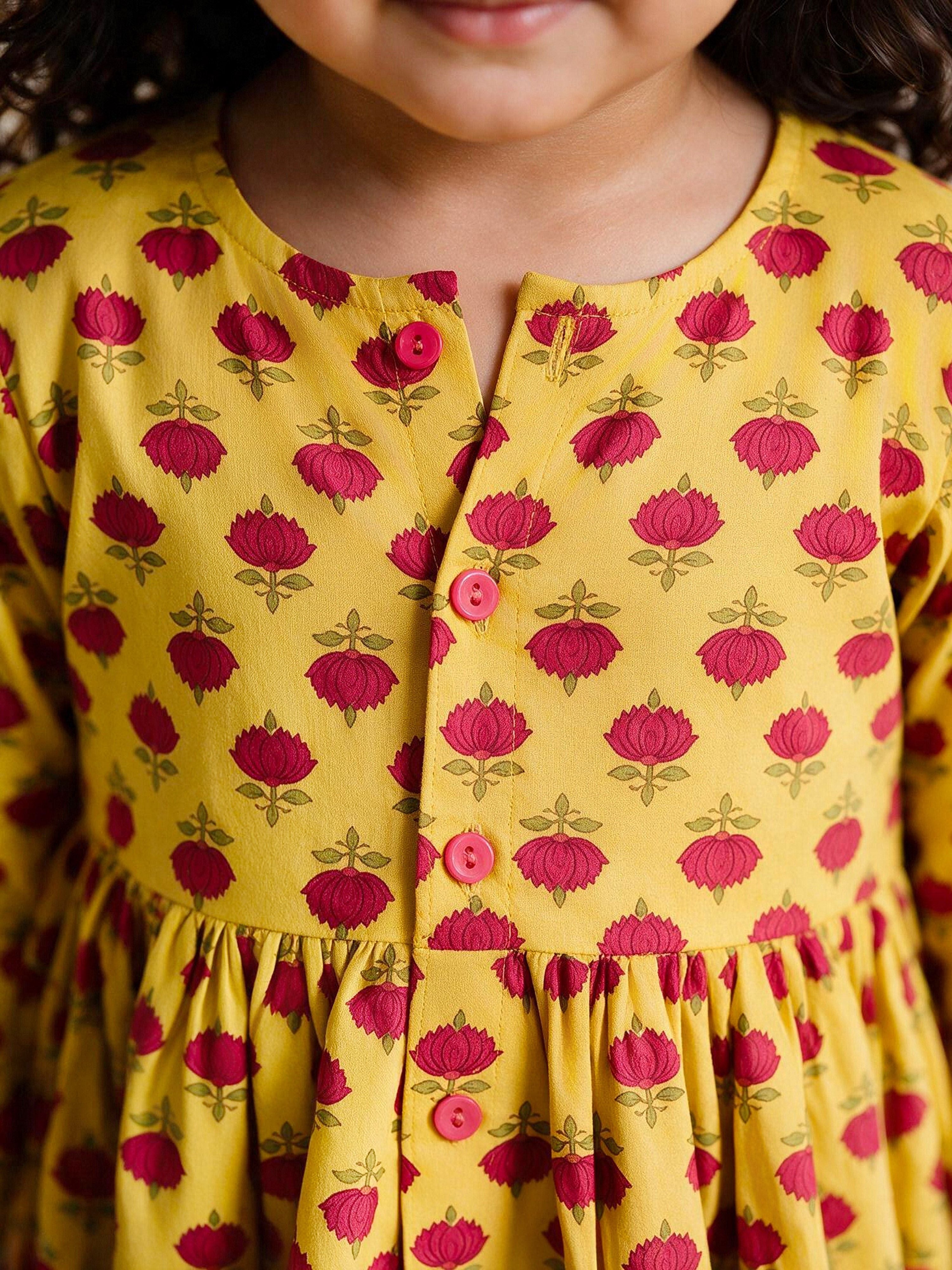 Girls's Yellow Cotton Floral Print Thigh Length Frock