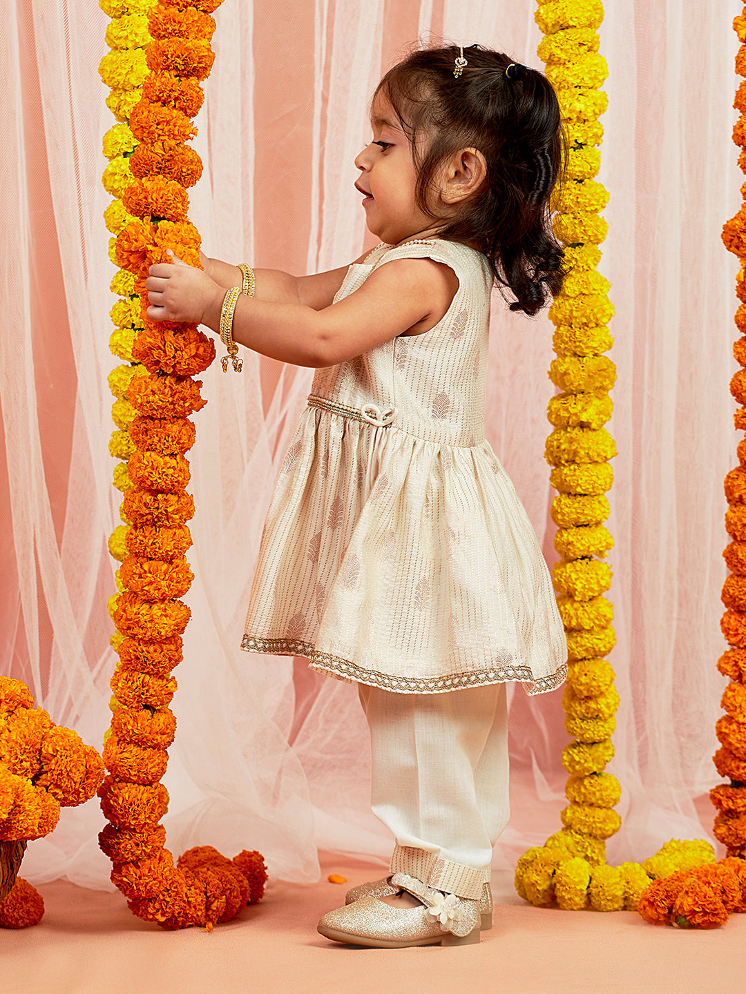 Girl's' Cream Kurta Pant Set