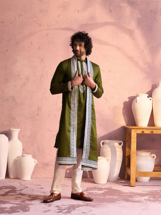 SHRESTHA BY VASTRAMAY Men's Mehndi Green Silk Machine Embroidered Kurta Pyjama With Silk Dupatta Set