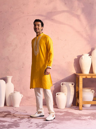 SHRESTHA BY VASTRAMAY Men's Yellow Silk Machine Embroidered Kurta Pyjama