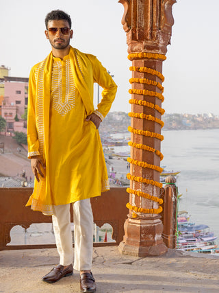 SHRESTHA BY VASTRAMAY Men's Yellow Silk Machine Embroidered Kurta Pyjama With Silk Dupatta Set