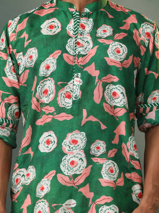 VASTRAMAY Men's Green Floral Print Cotton Blend Kurta