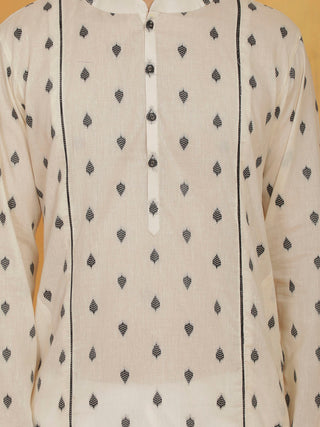 VASTRAMAY Men's Cream Cotton Kurta