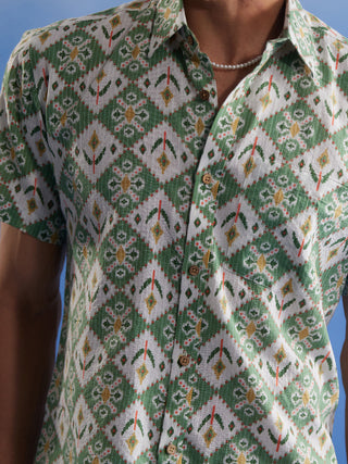 Vastramay Men's Green Ikkat Print Cotton Shirt