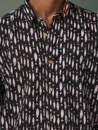 SHVAAS By VASTRAMAY Men's Black Fish Motif Printed Cotton Blend Stripes Shirt