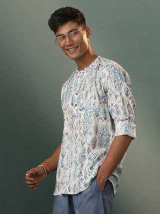 SHVAAS By VASTRAMAY Men's Multicolor Printed With Foil Effect Cotton Blend Short Kurta