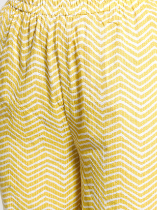 VASTRAMAY Women's Yellow Printed Cotton Kurta Pant Set