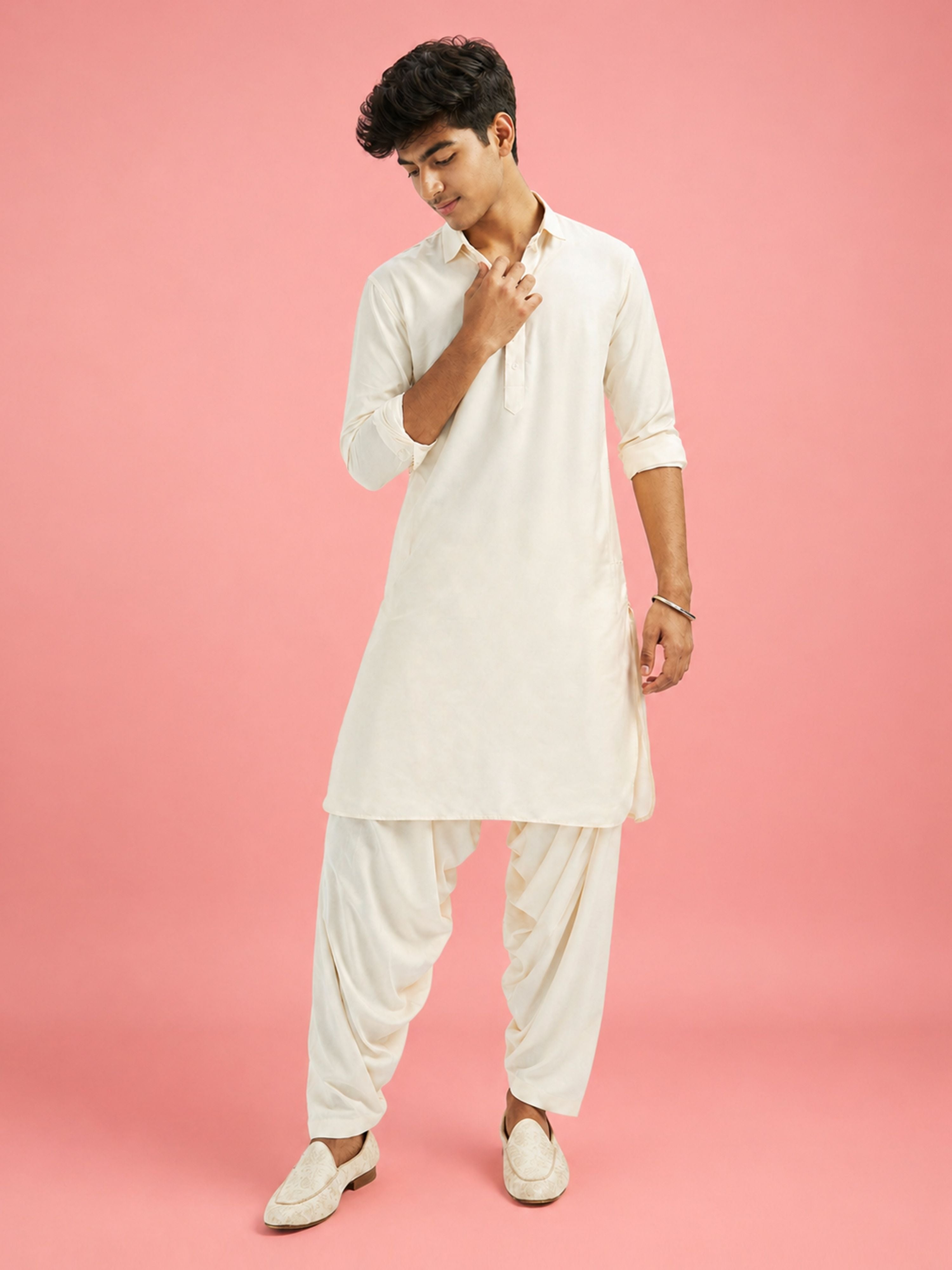 Boy's Cream Fine Satin Solid Knee Length Kurta
