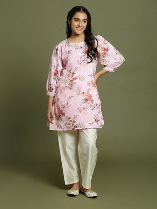 Yuva VASTRAMAY Girls Pink Floral Printed Kurta With Cream Pant Set