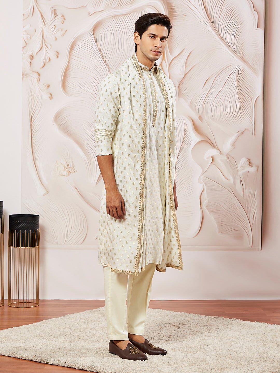 vastramayMen's Cream Jacquard Silk Blend Kurta Pyjama Set with Woven Dupatta