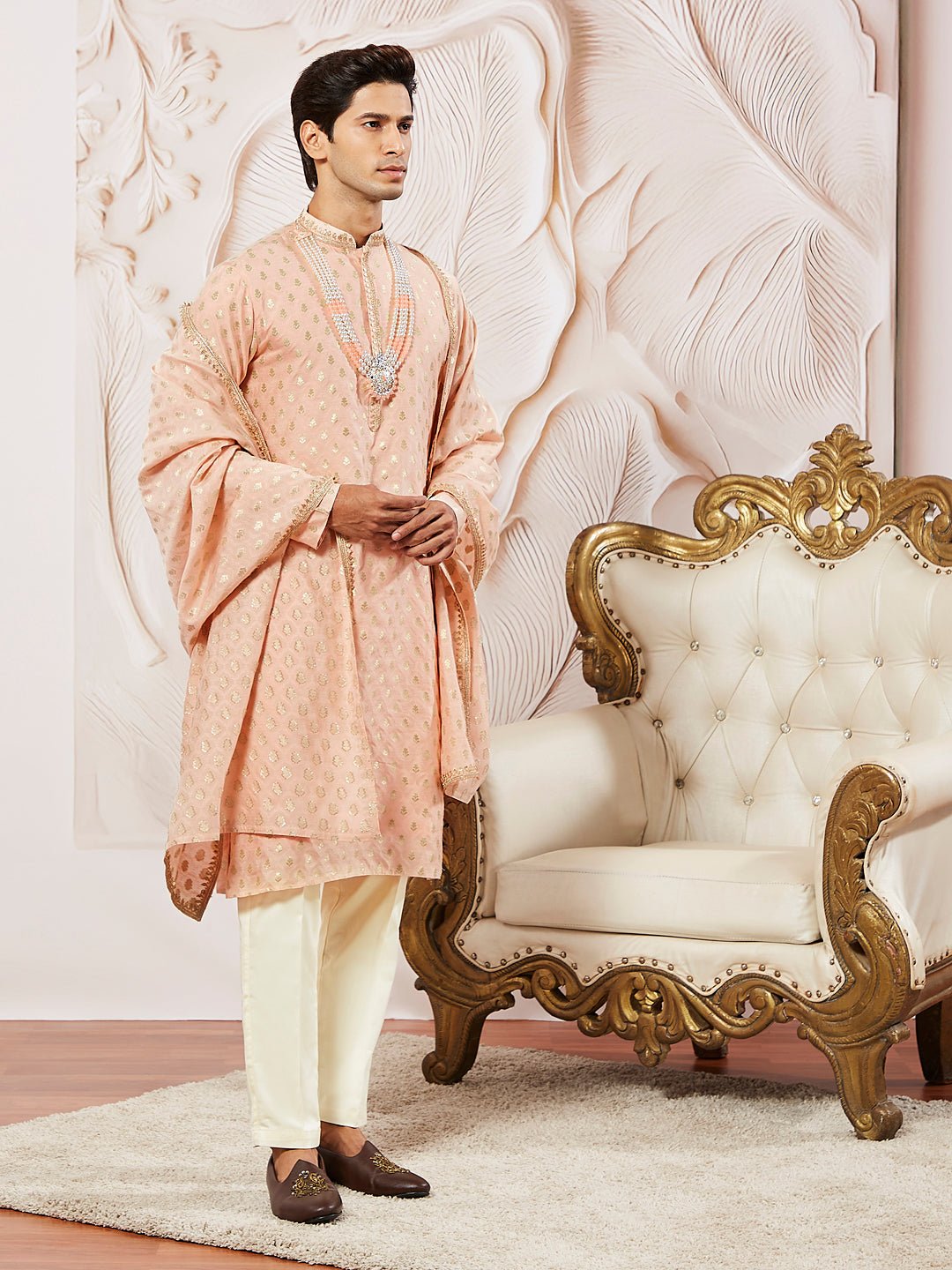 vastramayMen's Peach Kurta Pyjama with Woven Dupatta Set