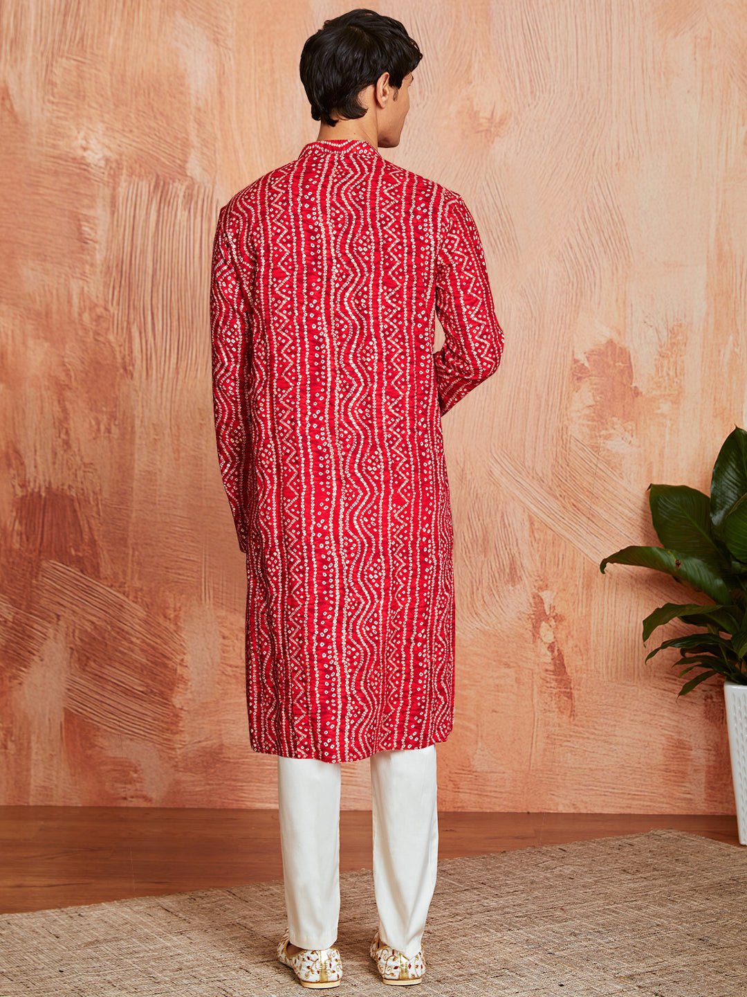 vastramayMen's Red Foil Bandhani Digital Print Rayon Kurta with Cream Viscose Pyjama