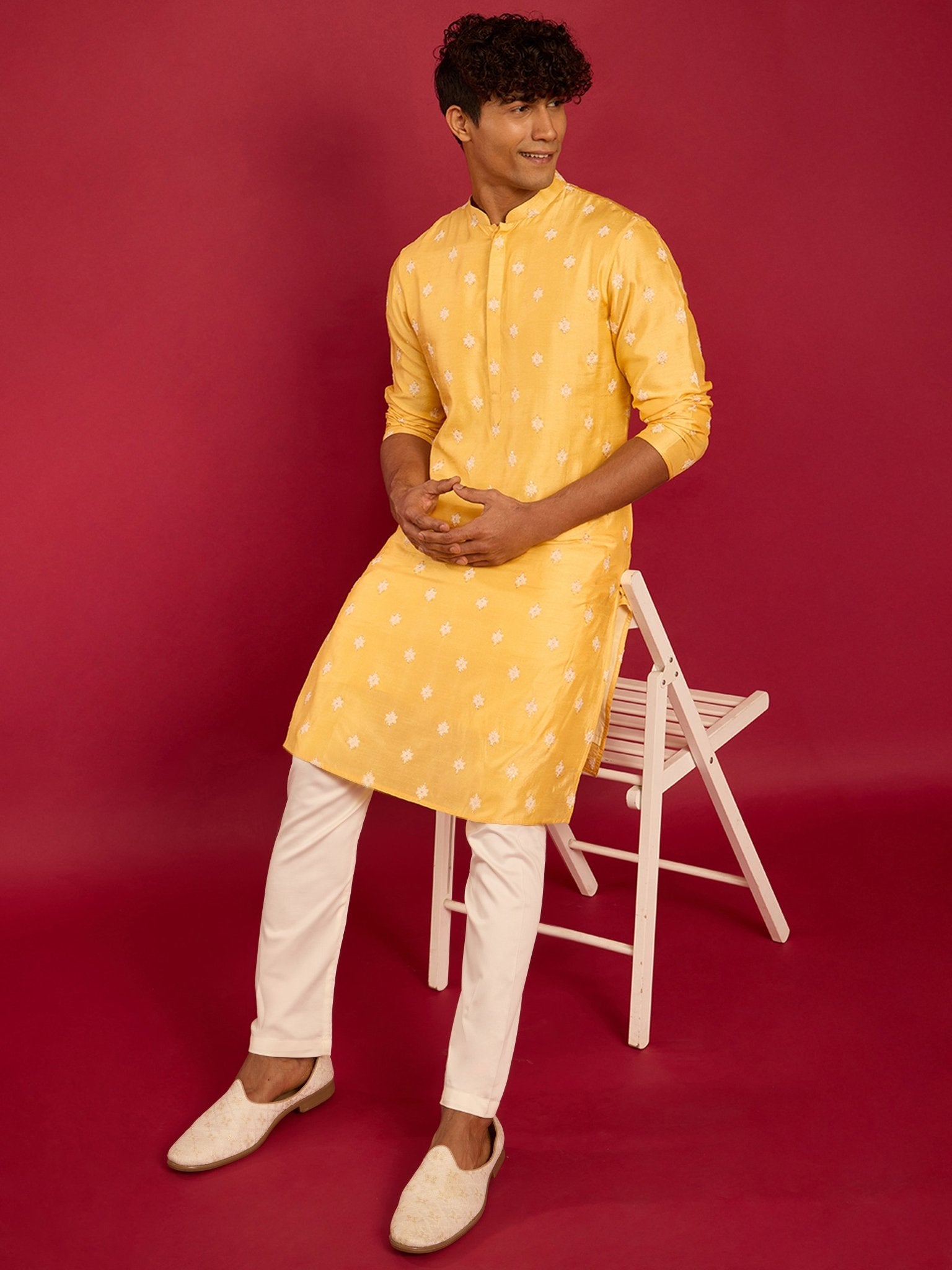 vastramayMen's Yellow Silk Blend Kurta