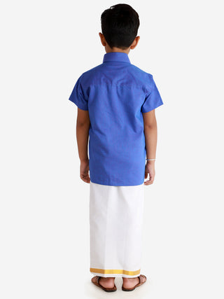 Vastramay Blue and White Cotton Blend Baap Beta Ethnic Shirt And Mundu Set