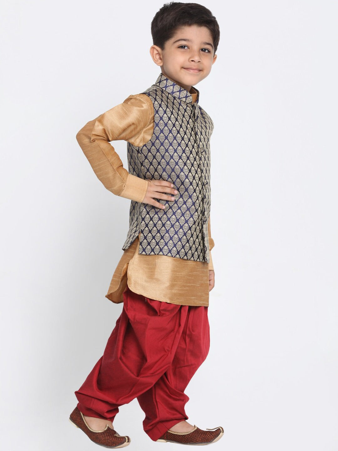 Boy's Rose Gold And Maroon Woven Kurta Set With Brocade Nehru Jacket