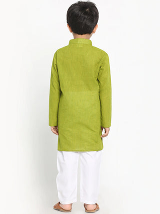 VASTRAMAY Boy's Green & White Striped Kurta With Solid Pyjama Set