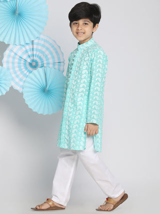 VASTRAMAY Boy's Green Chikankari Kurta With White Pyjama Set