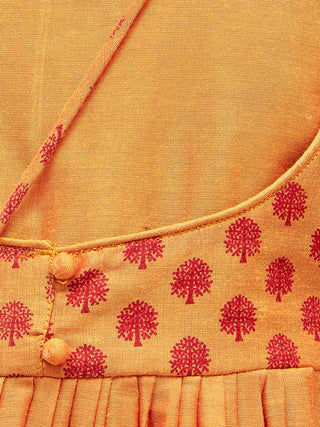 VASTRAMAY Girls Orange Anarkali Kurta Pyjama Set With Potli Bag