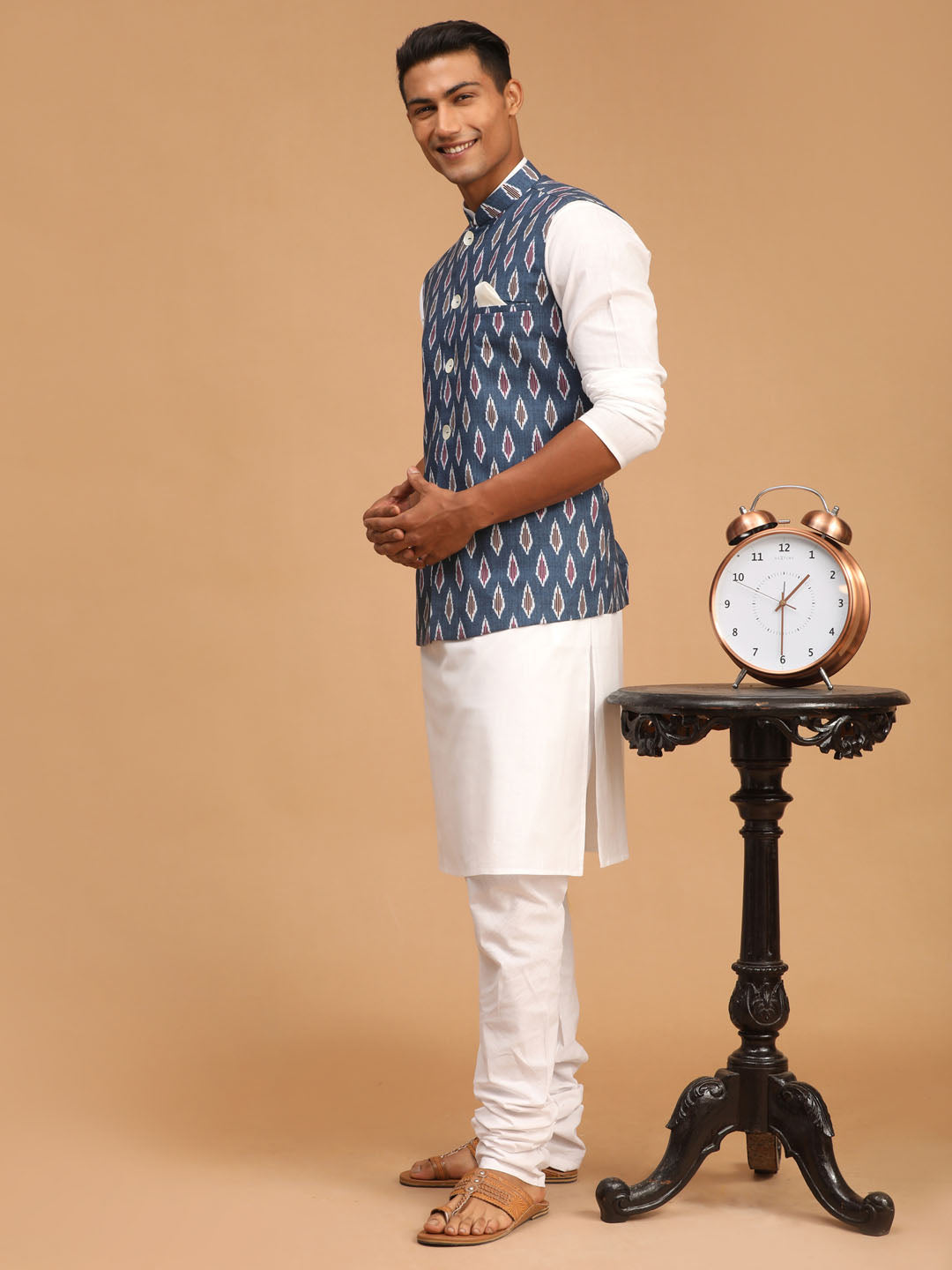 Men's Grey Printed Cotton Nehru Jacket With White Kurta And Pyjama Set