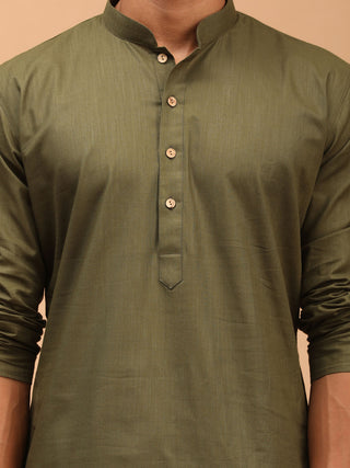 VASTRAMAY Men's Mehdi Green Solid Cotton Blend Kurta And White Dhoti Set
