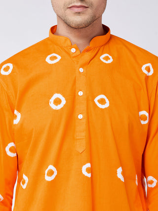 VASTRAMAY Men's Orange And White Bandhni Print Cotton Kurta And Pant Style Cotton Pyjama Set