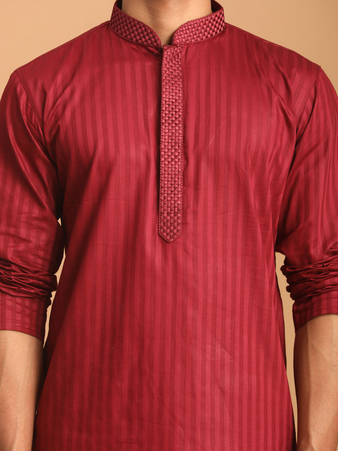 Men's Maroon Cotton Blend Solid Kurta With White Pant Set