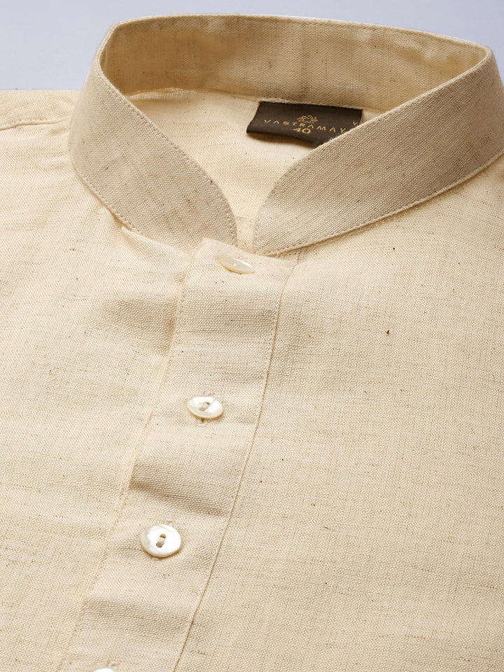 Men Cream Pure Cotton Kurta With Mundu