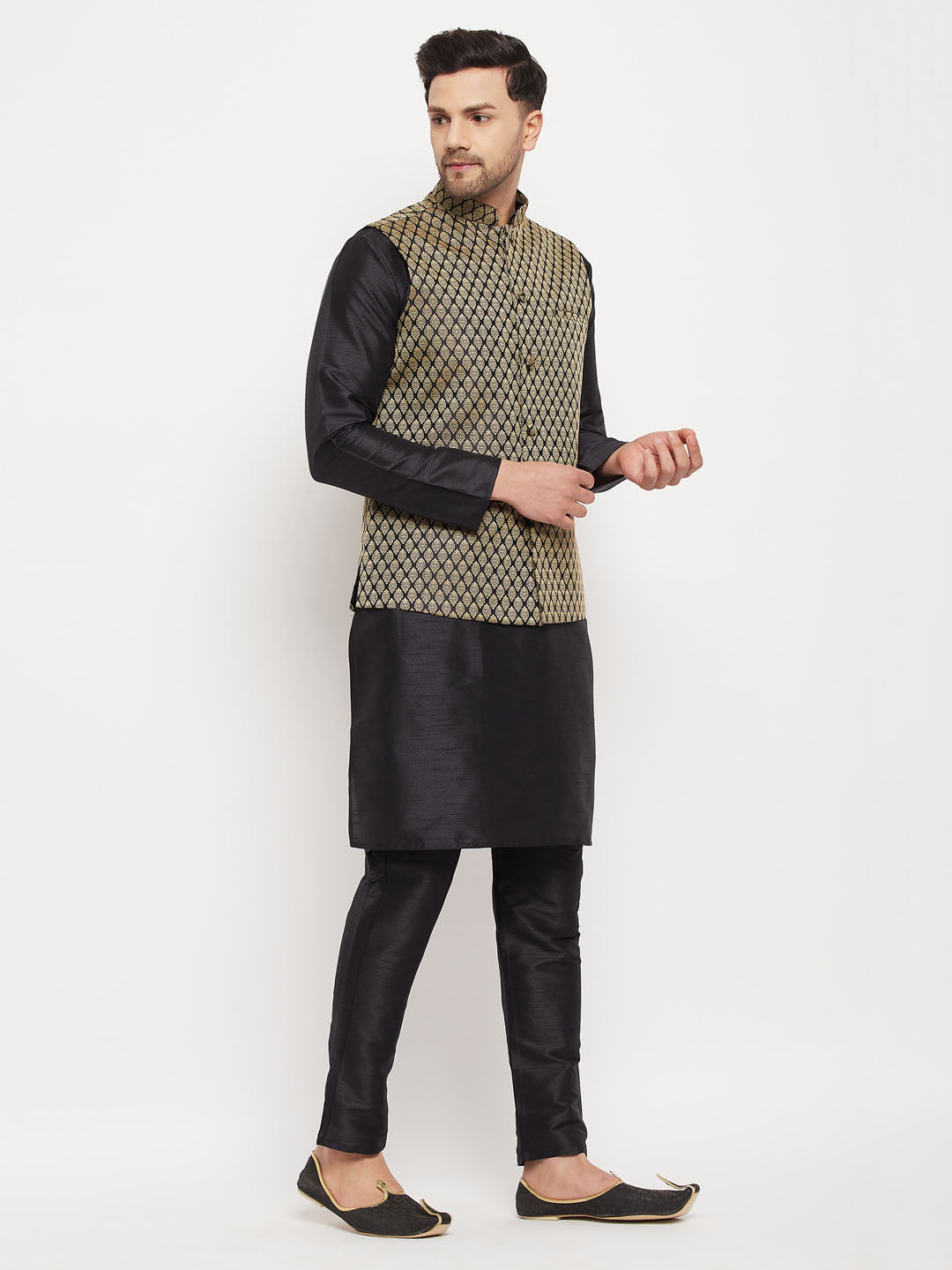 VASTRAMAY Men&