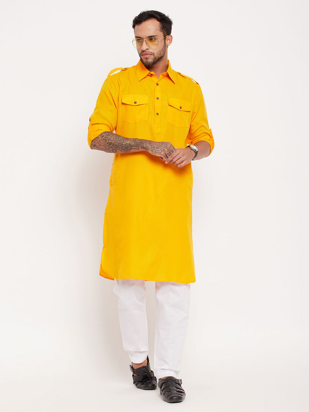 VM BY VASTRAMAY Men's Mustard And White Cotton Blend Pathani Suit Set ...