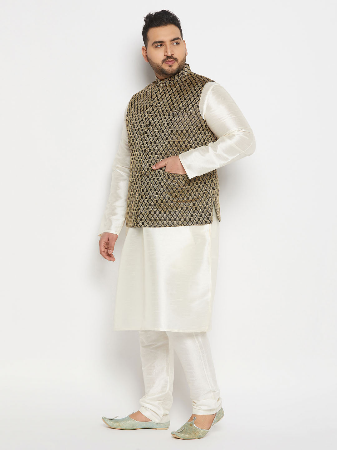 Men's Plus Size  Black Ethnic Jacket With Cream Silk Blend Kurta And Pant Style Pyjama Set
