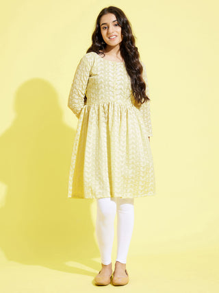 YUVA BY VASTRAMAY Girls' Yellow Pure Cotton Chikankari kurta With Leggings Set